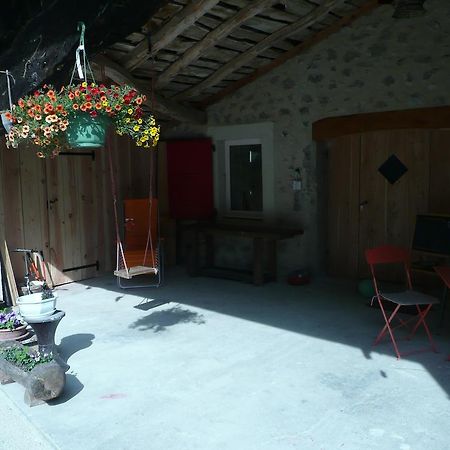 La Grange D'Agnes Bed & Breakfast Montmaur-en-Diois Exterior photo